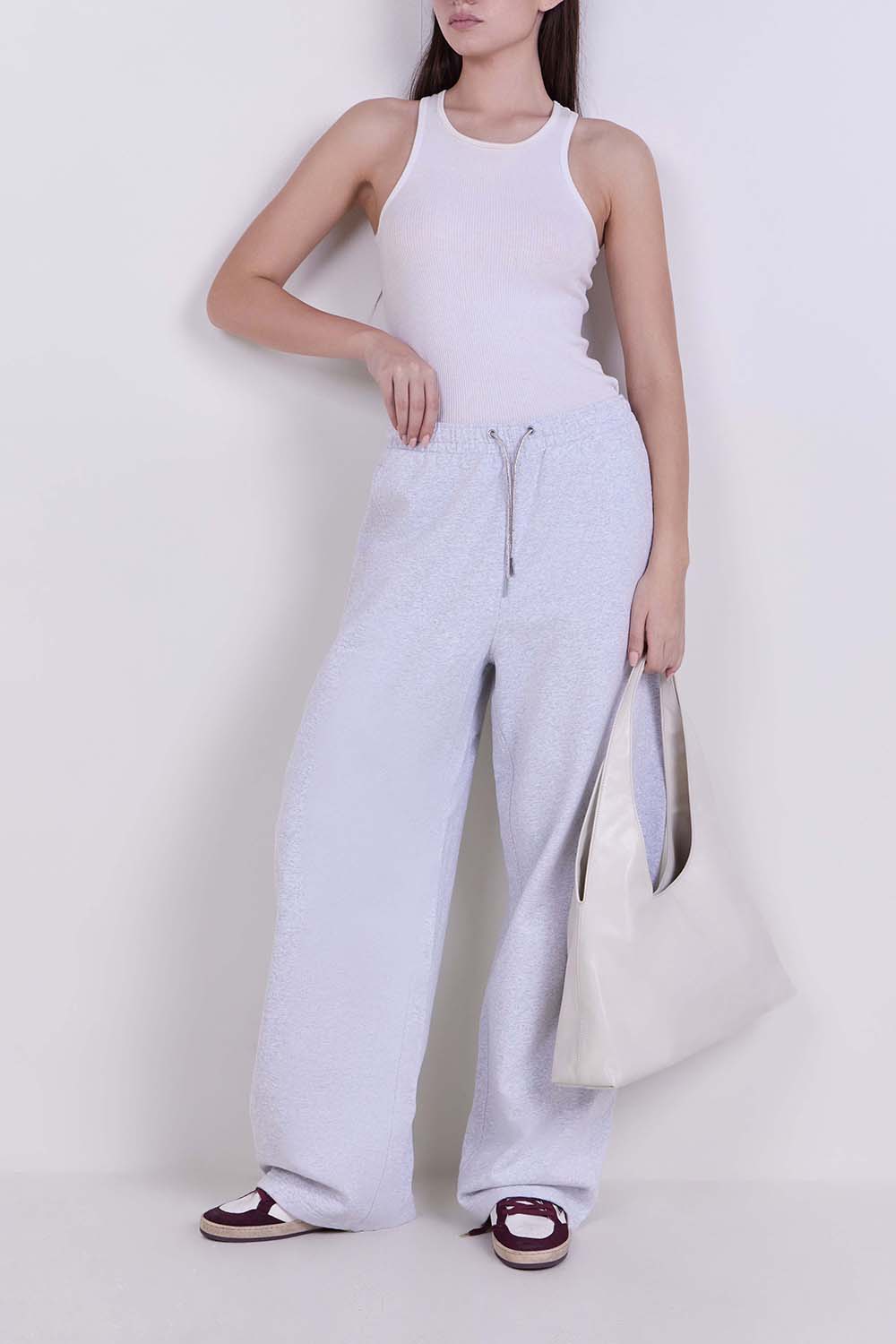 מכנסי ג'וגר בגזרה משוחררת